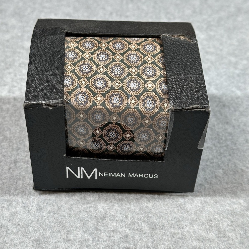 Neiman Marcus Silk Tie Hunt Green Medallion Geometric Men's Necktie Box NOTE